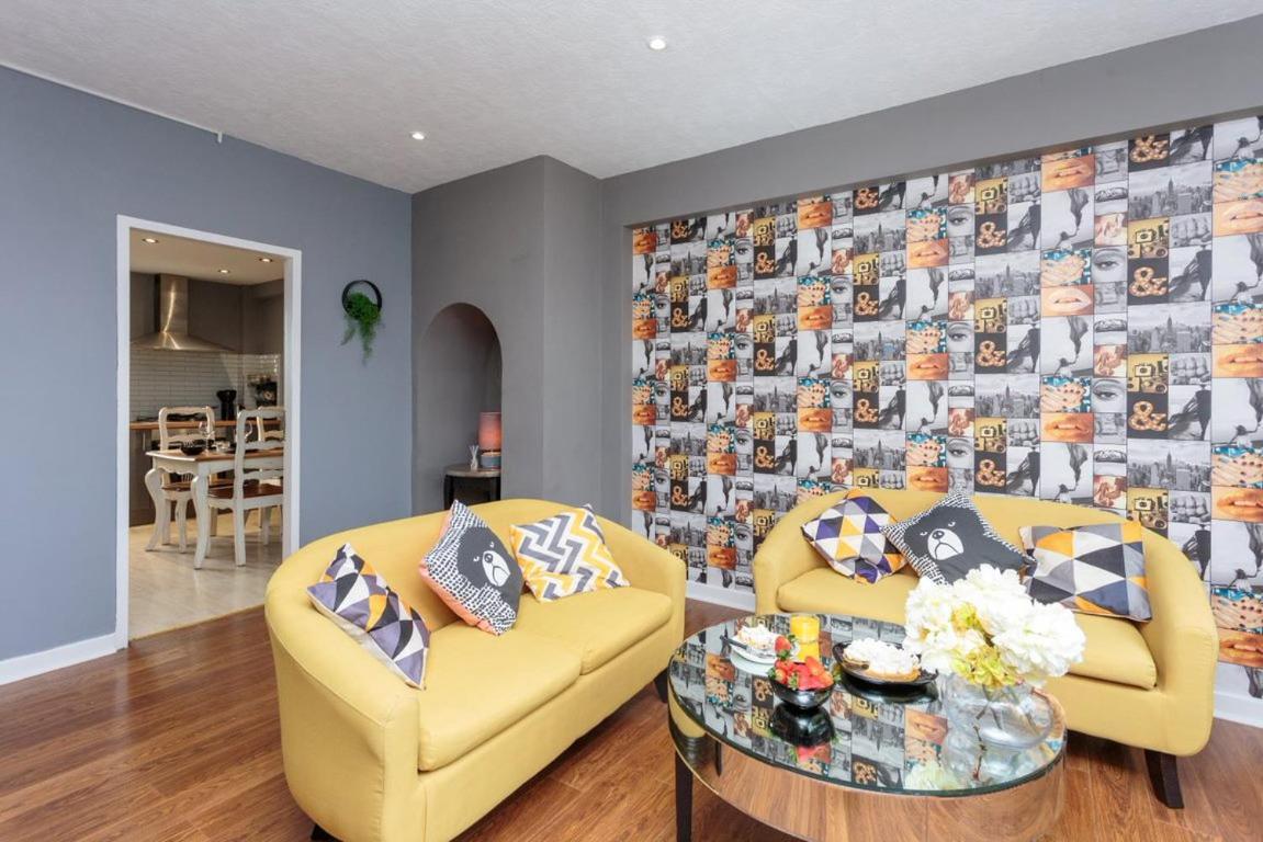 Gorgeous 3-bed Flat, 15 Minutes To Centre * Edinburgh