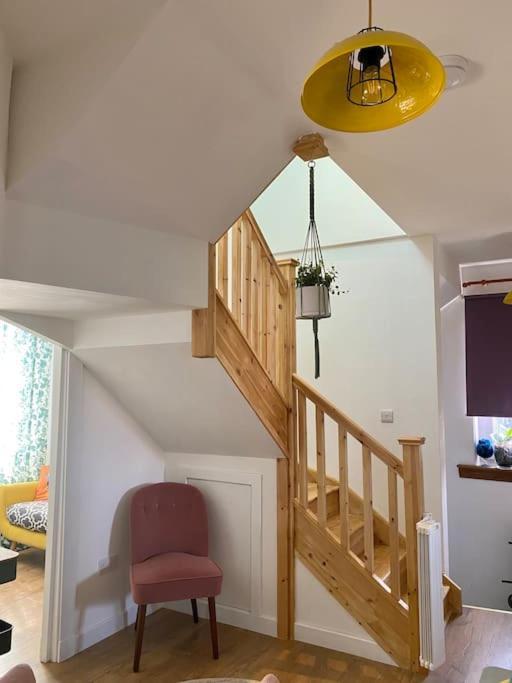 3 Bedroom Well Connected Family Free Parking *