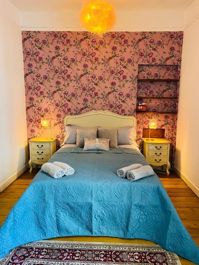Old Town Centre 5 Mins To Castle Apartment *