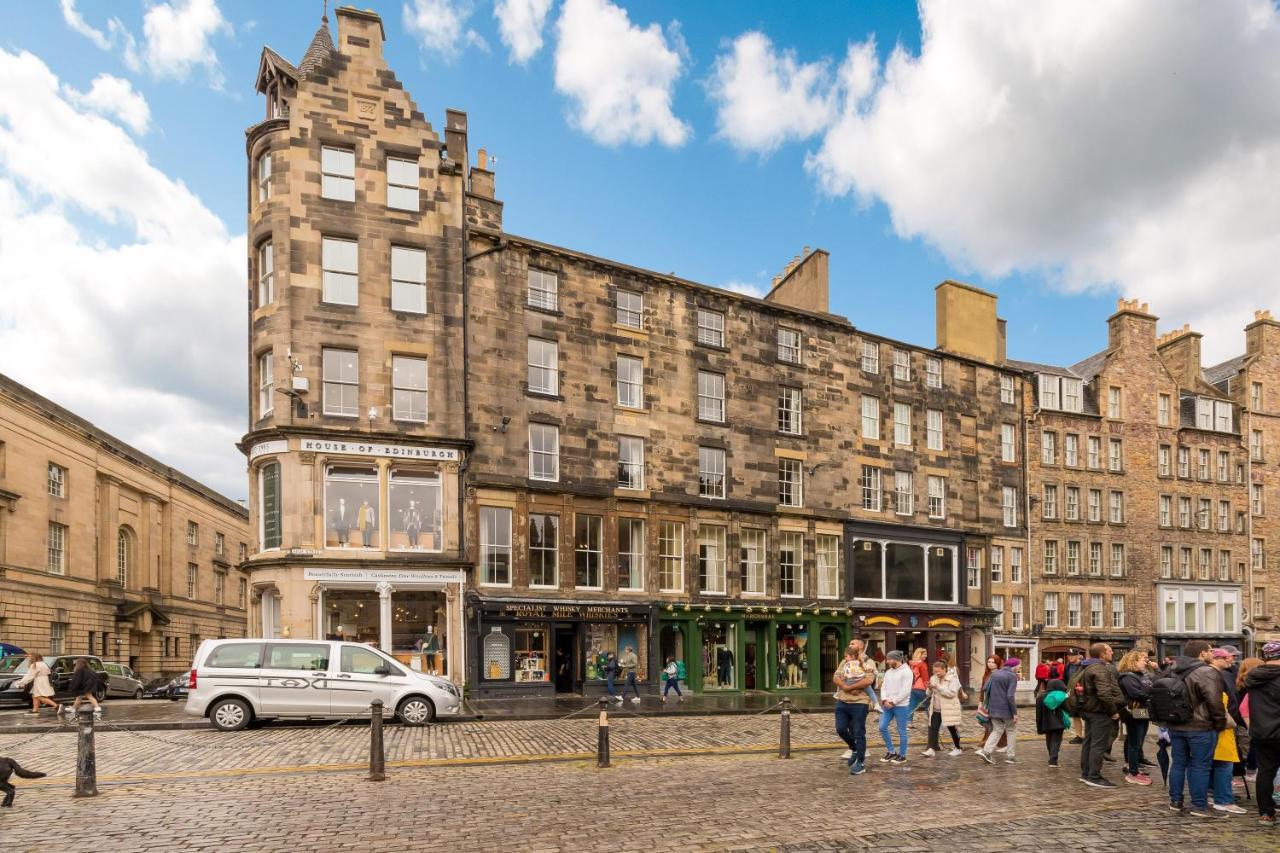 Royal Mile By Joivy * Edinburgh