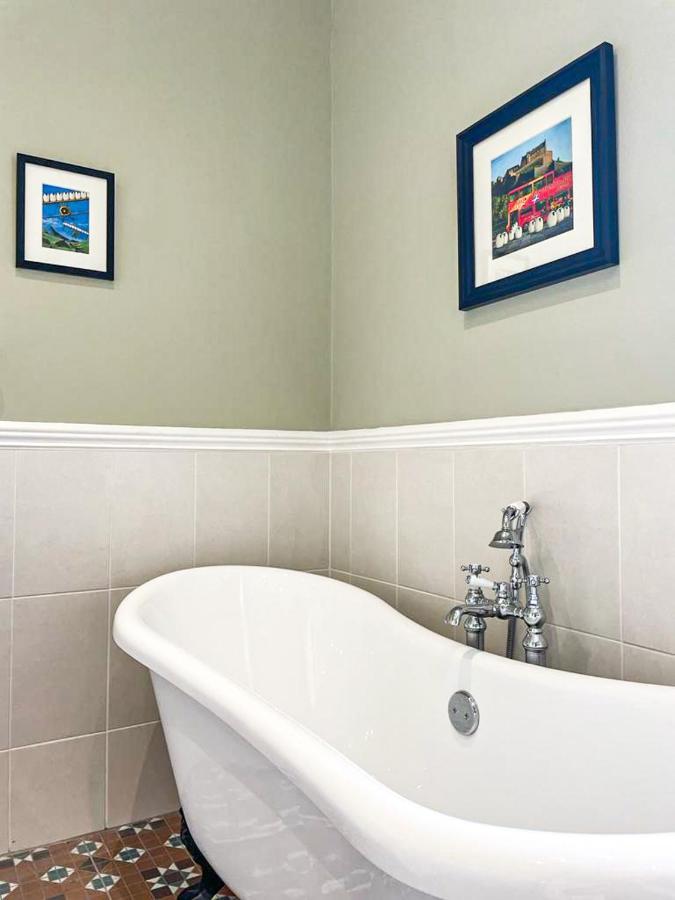 Remarkable 5br Townhouse With Garden, Sleeps 12 EDI