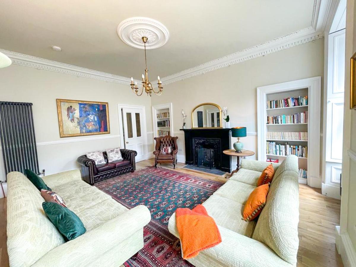 Remarkable 5br Townhouse With Garden, Sleeps 12 * EDI