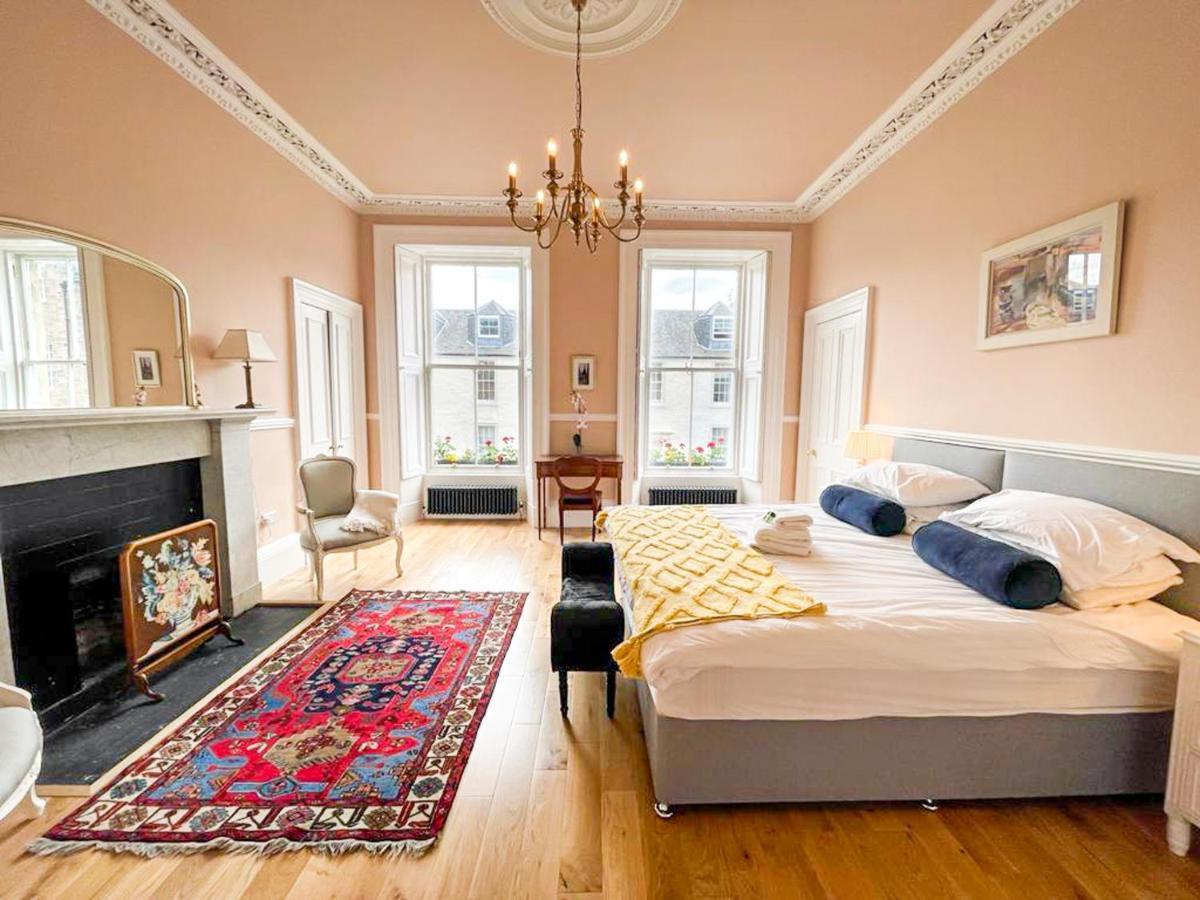 Remarkable 5br Townhouse With Garden, Sleeps 12 Apartment *
