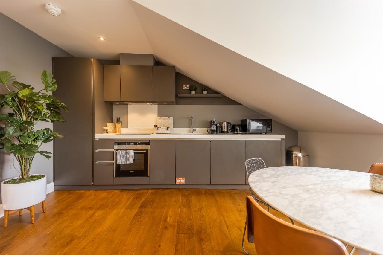 No1 - George Iv Bridge Apartment *