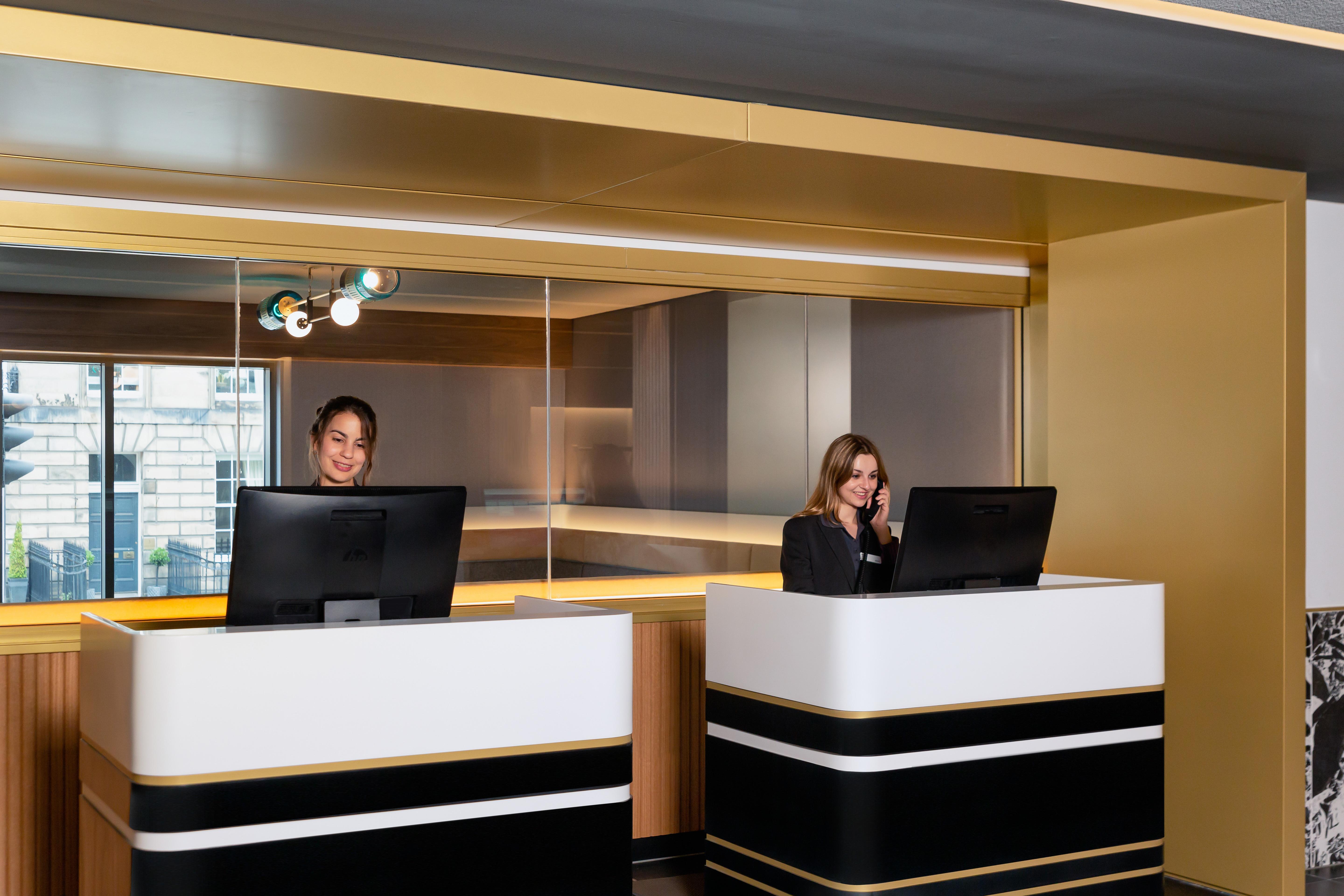 Yotel Hotel Edinburgh