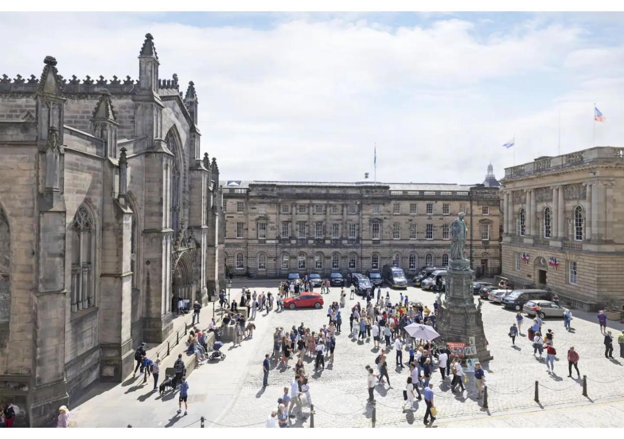 Royal Mile By Joivy Edinburgh