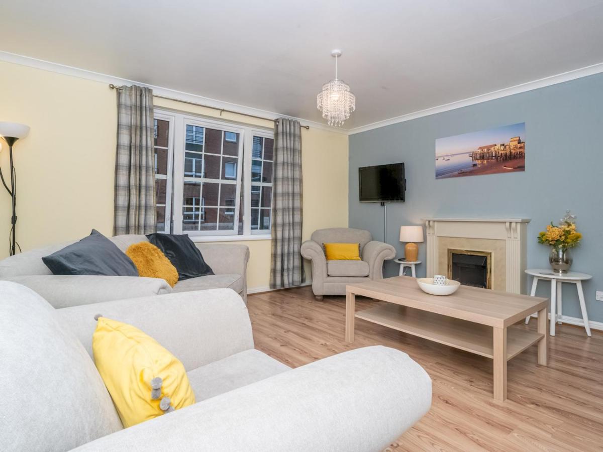 Apartment Modern Renovated 2bed Flat With Free Parking