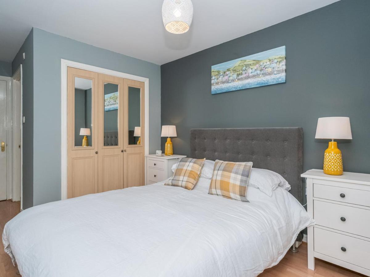 Modern Renovated 2bed Flat With Free Parking *