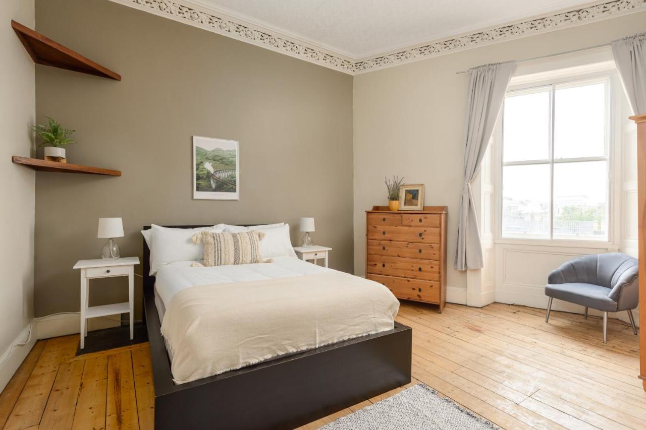 2 Bed Old Town - Next To Castle Apartment