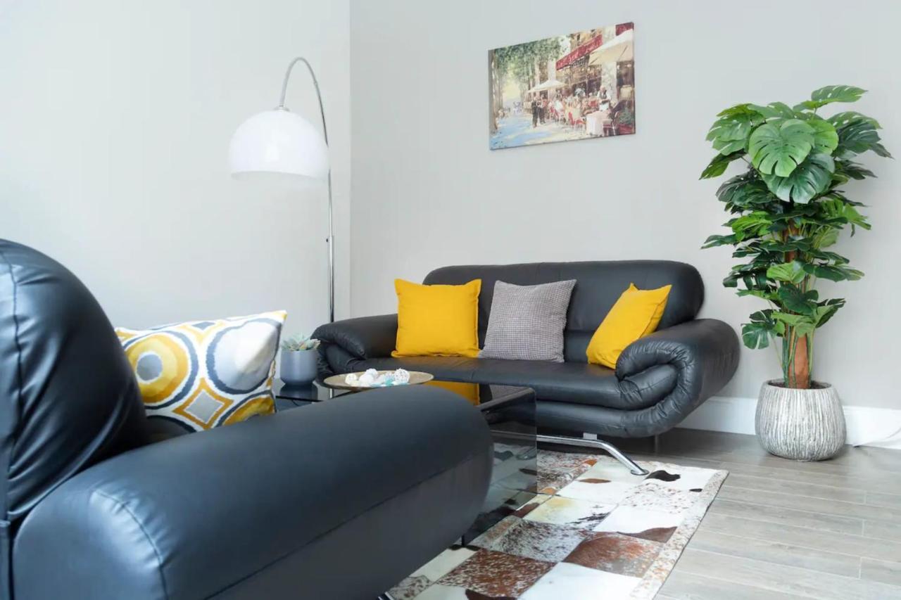 Apartment Bright 2 Bedroom Flat Next To Meadows Park *