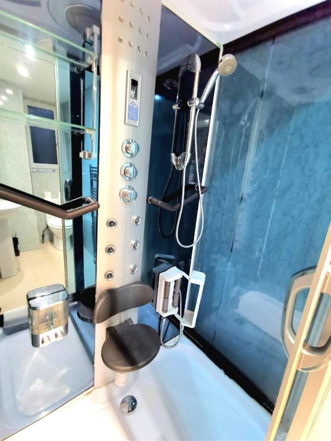 Apartment Luxury Five Bedroom Deluxe Duplex I Centre I Fully Equipped I Fountainpark *