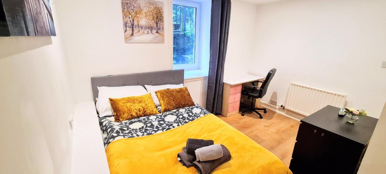 Luxury Five Bedroom Deluxe Duplex I Centre I Fully Equipped I Fountainpark