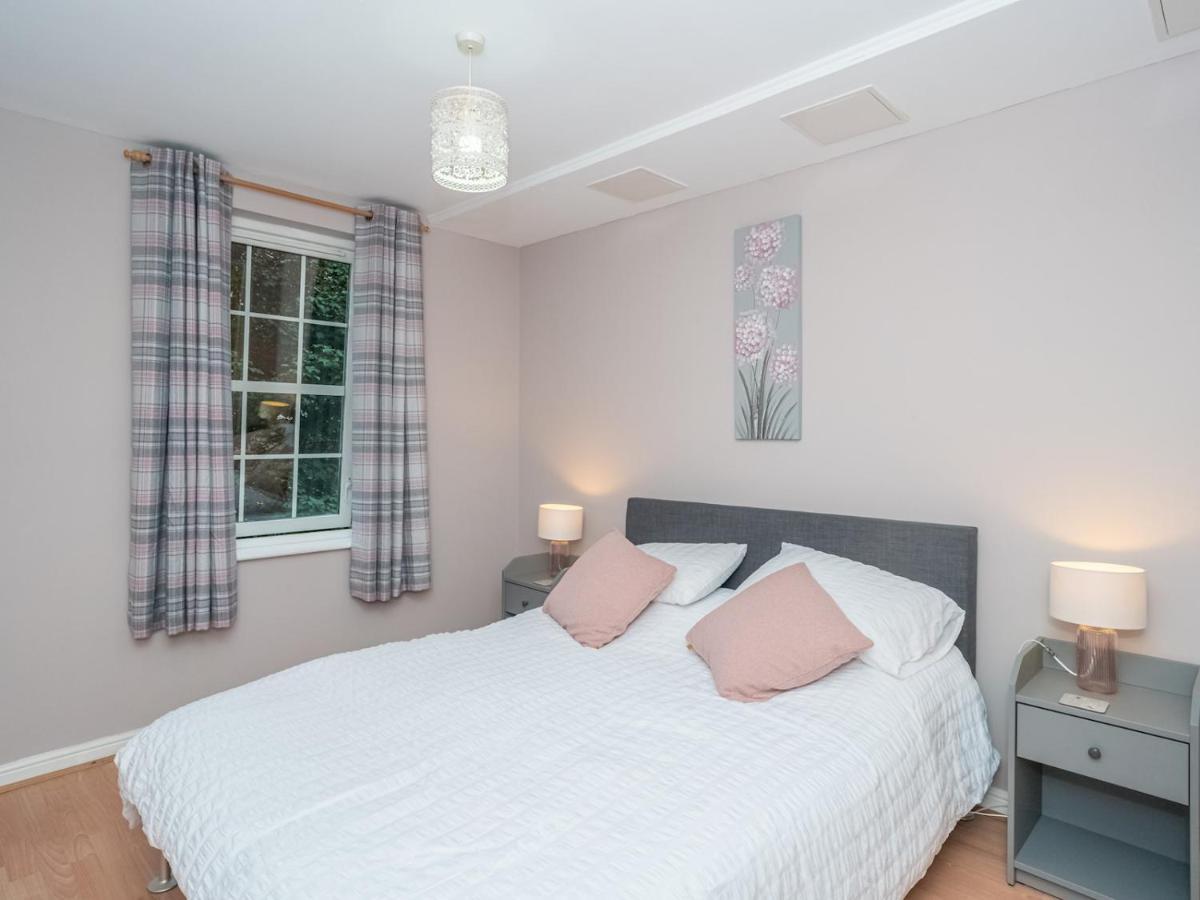Modern Renovated 2bed Flat With Free Parking Edinburgh