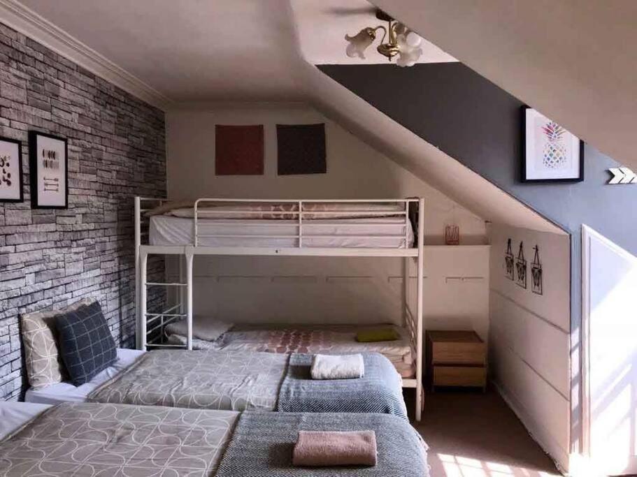 Hostel The Kingsview Townhouse - Boutique
