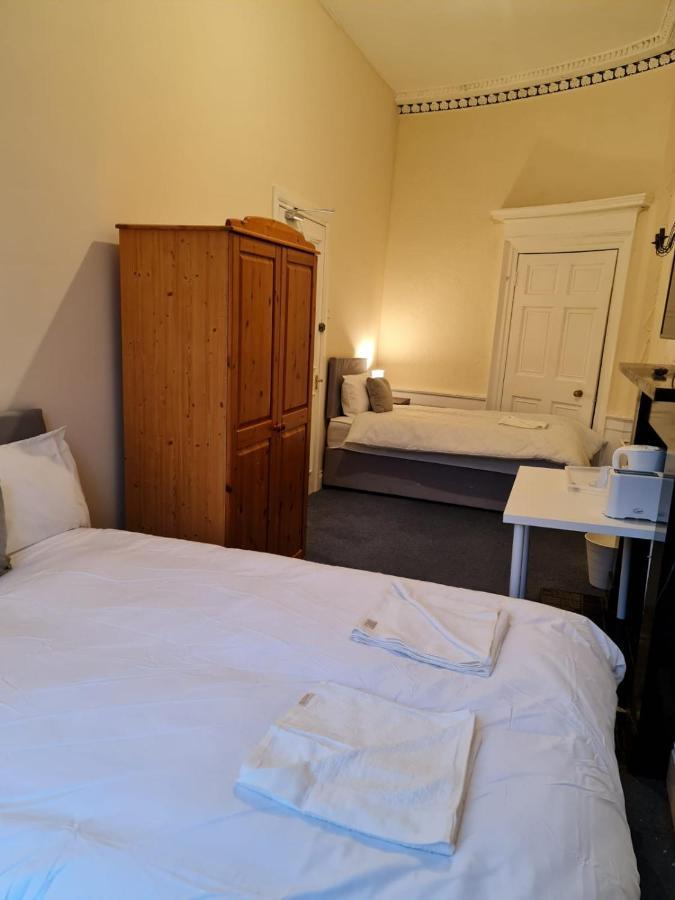 Guest house Pilrig St *