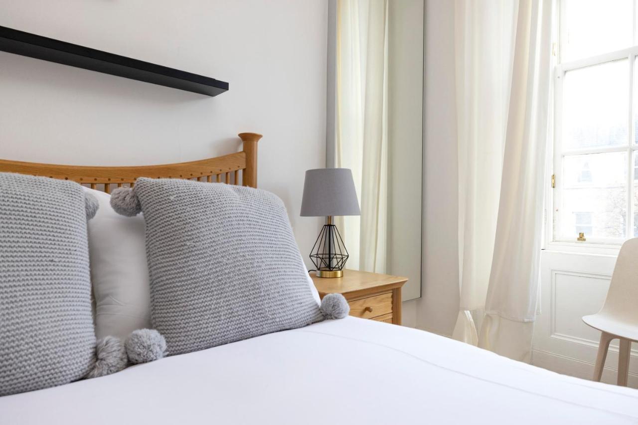 Joivy Bright And Modern Flat With Desk * Edinburgh