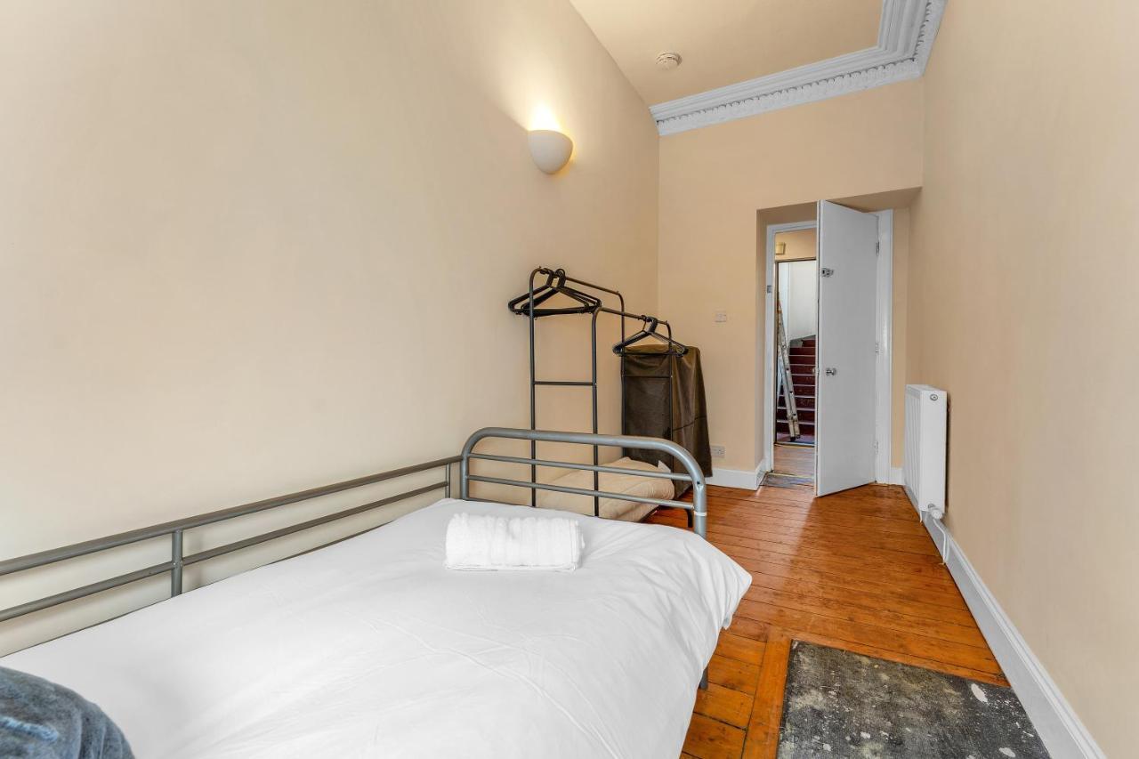 Apartment Centre Jasmine -sleeps 7 Edinburgh
