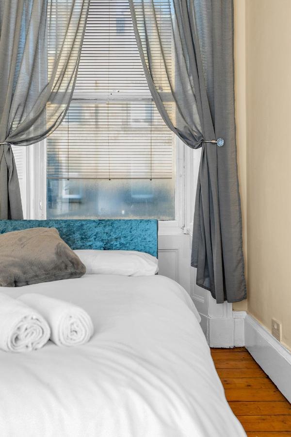 Centre Jasmine -sleeps 7 Apartment *