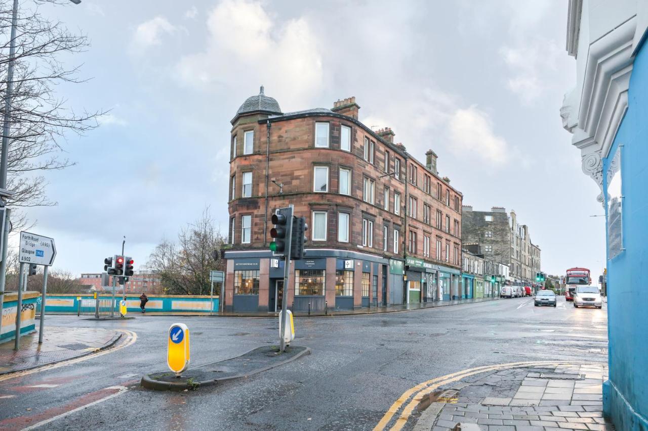 Gorgeous In Excellent Location - - Five Star Amenities * Edinburgh
