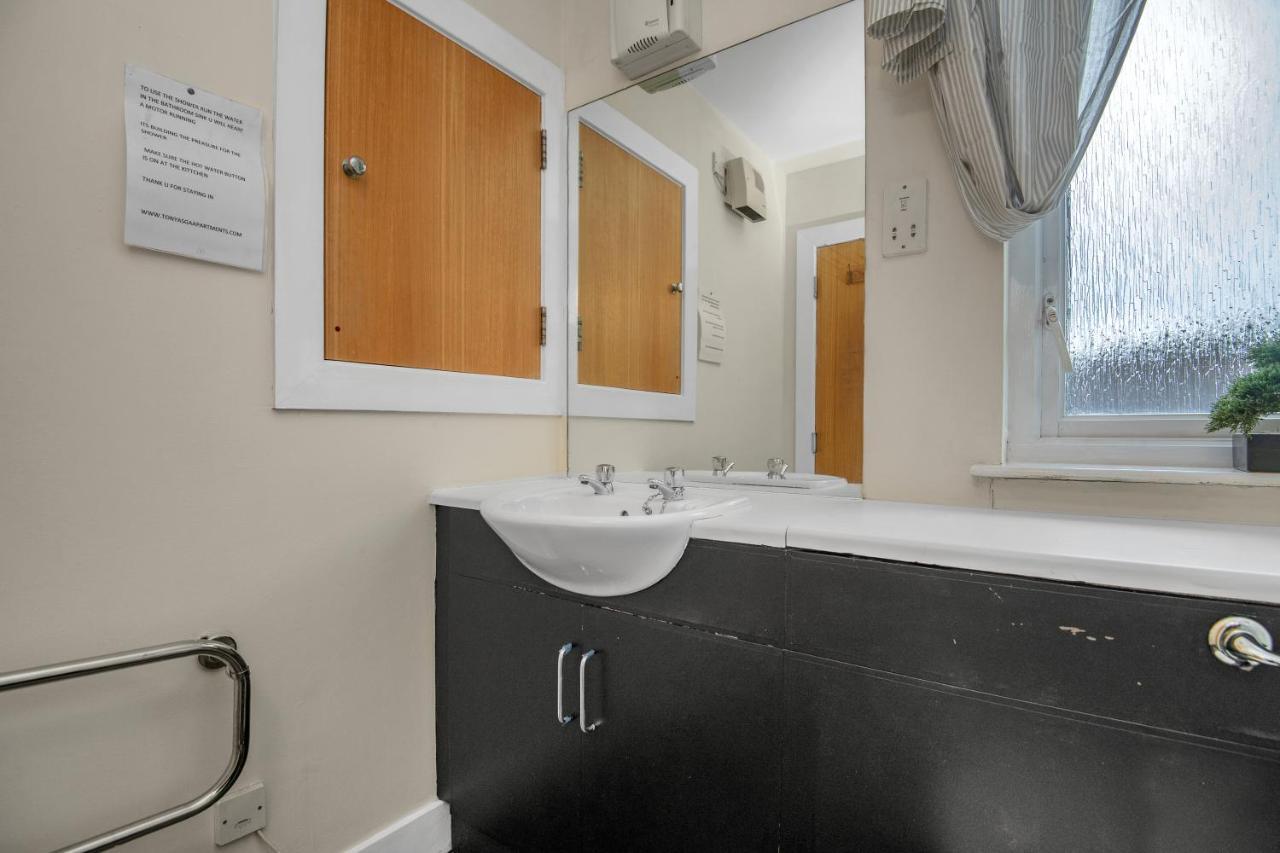 Apartment Center Coady Sleeps 5 Free Car Park Space *