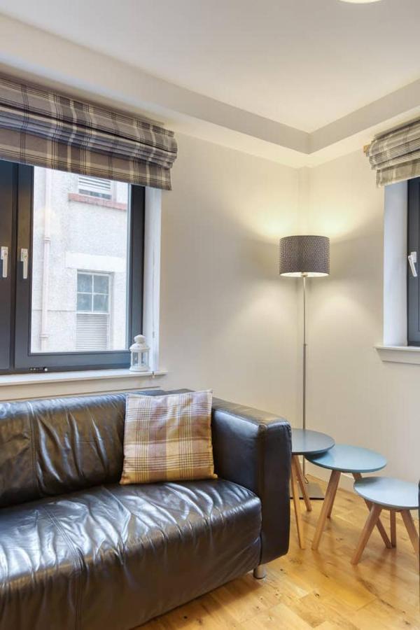 Apartment *amazing Location!*in Heart Of The City. 2br & Cot Edinburgh