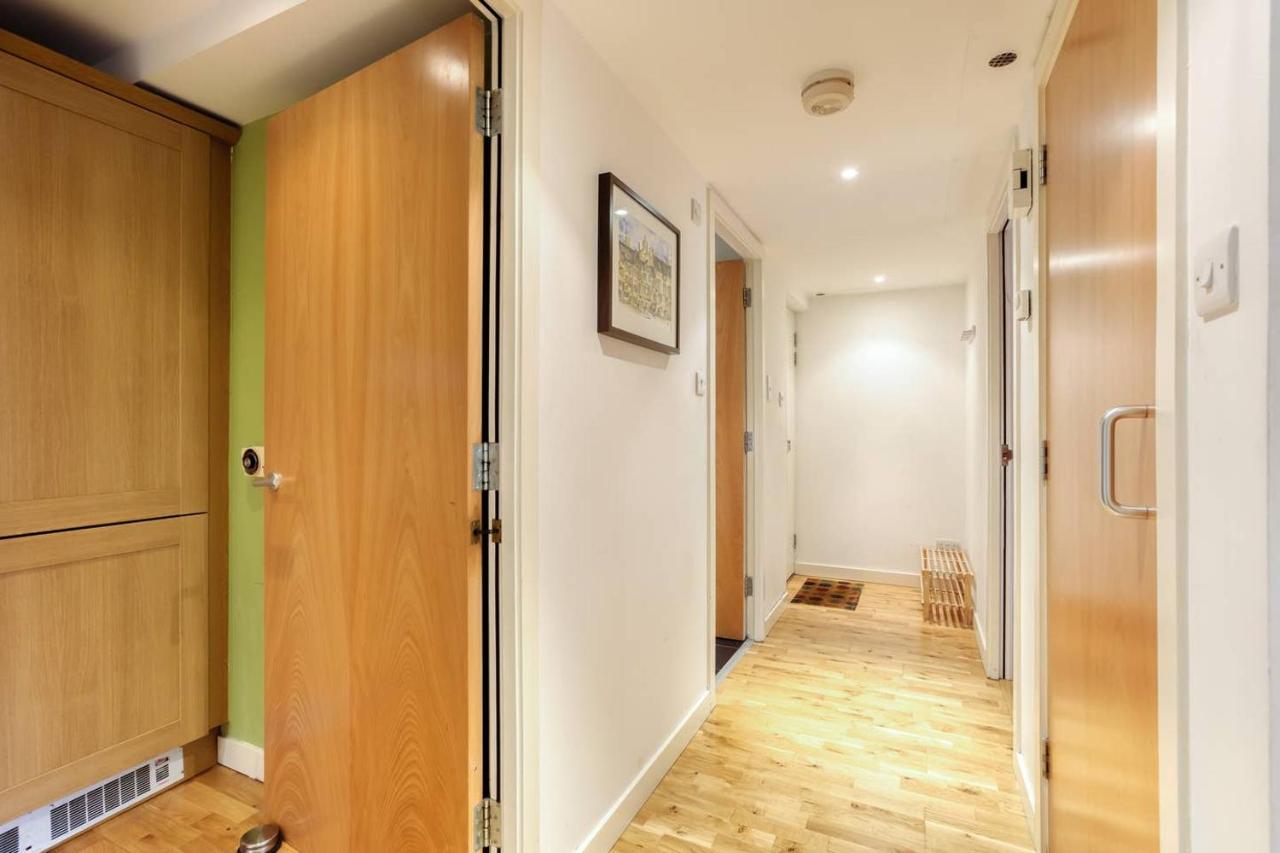 Apartment *amazing Location!*in Heart Of The City. 2br & Cot Edinburgh