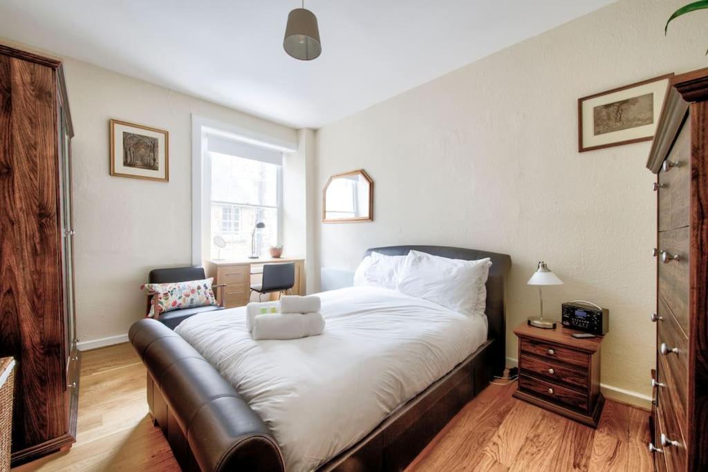 Charm & Character On Historic Rose Street Apartment EDI
