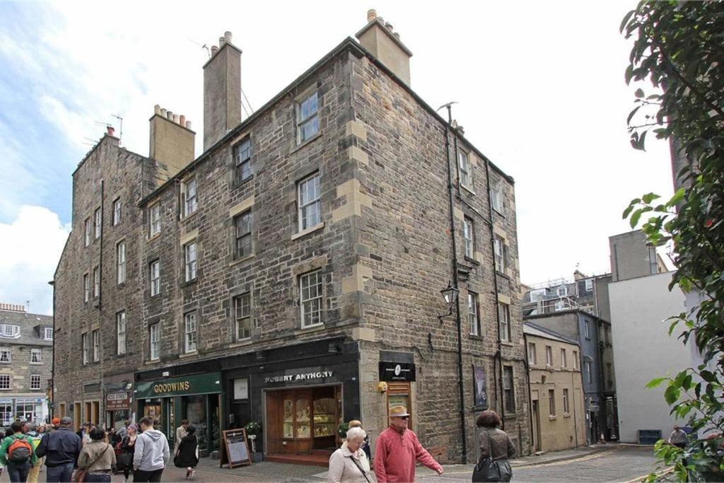 Apartment Charm & Character On Historic Rose Street EDI