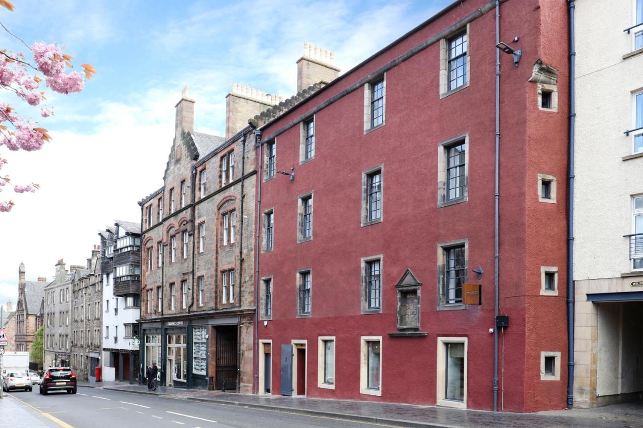 Apartment Joivy Affordable 3,4,5 And 12 Bed Private Flats Next To Royal Mile (adults Only)