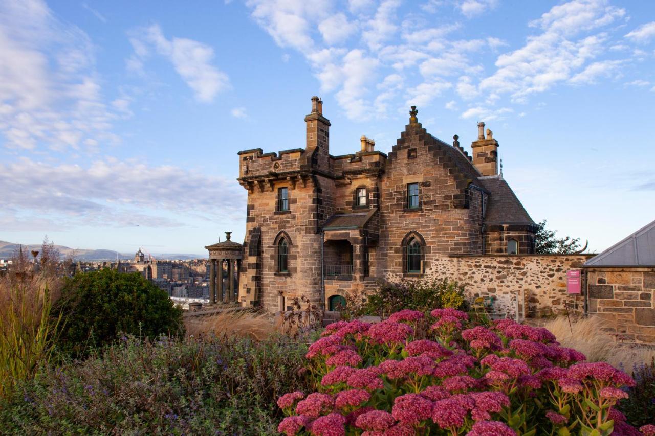 Ferienhaus Joivy Observatory Unique House On Calton Hill Edinburgh