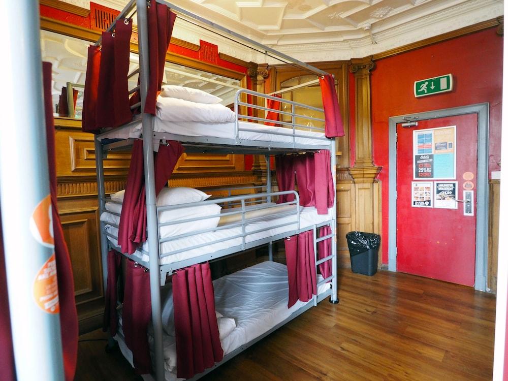 St Christophers 3* Edinburgh