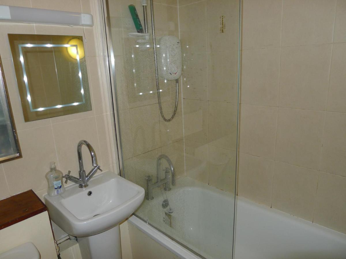 1 Bedroom Flat In Historic Cooperage Leith Apartment Edinburgh