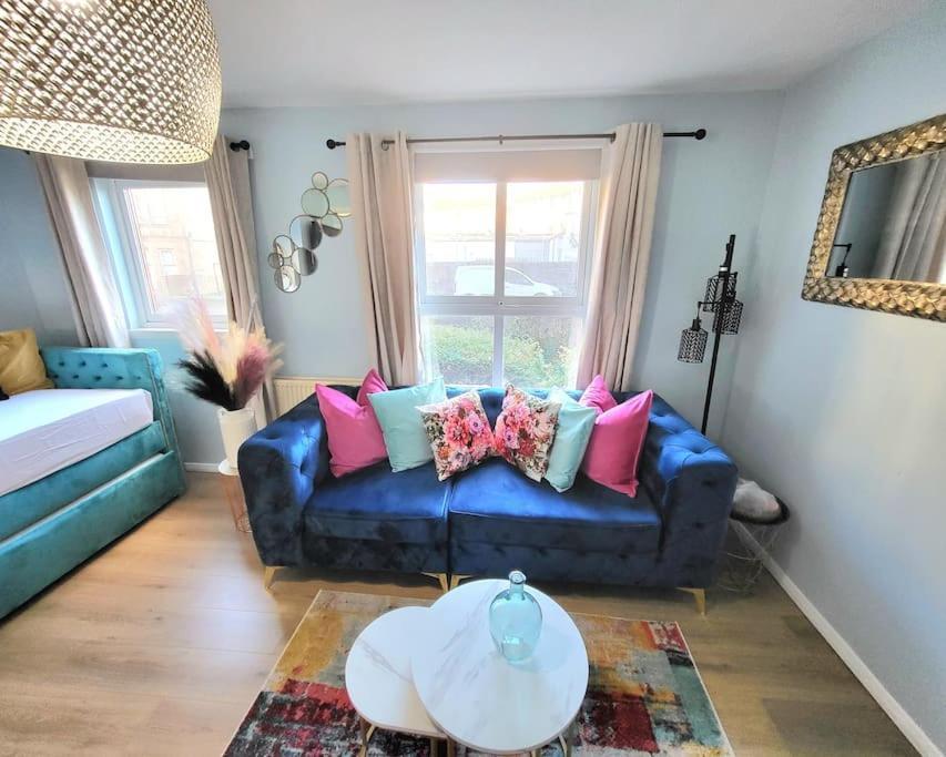 Harrismith Place By Sensational Short Lets & Serviced With Free Parking & Wi-fi Apartment Edinburgh