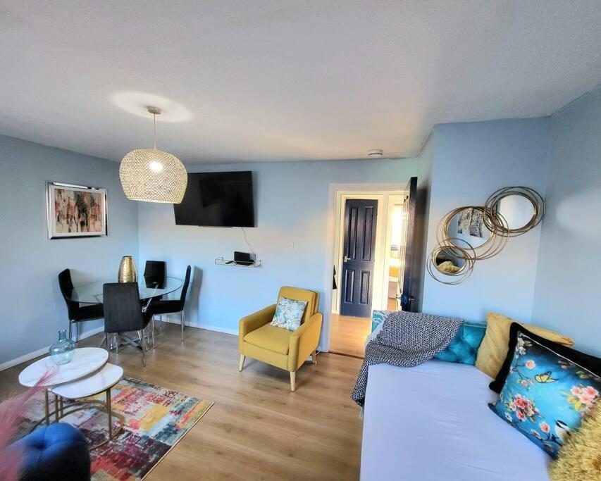 Harrismith Place By Sensational Short Lets & Serviced With Free Parking & Wi-fi Edinburgh