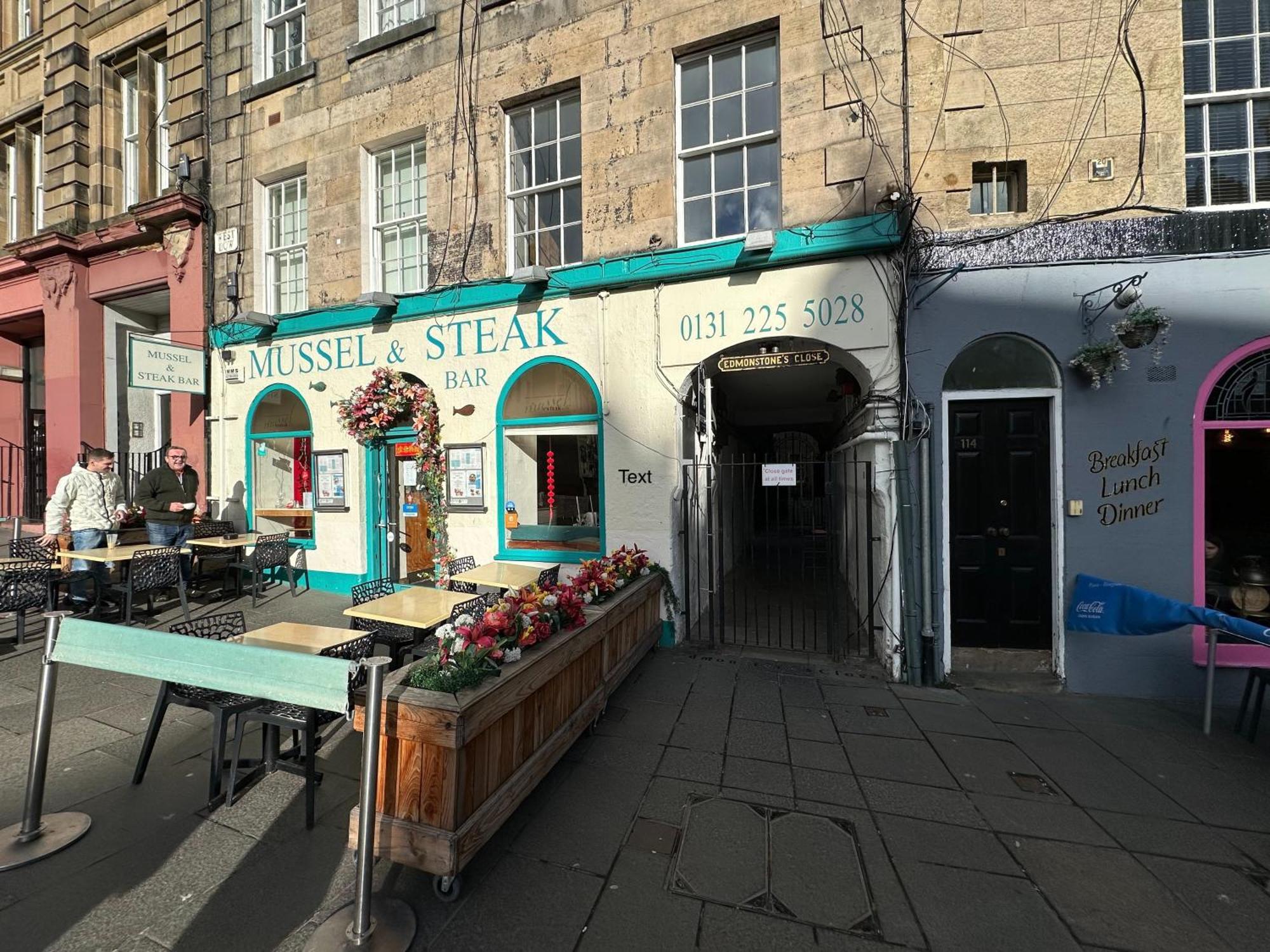Edmonstone Old Town Apartment EDI