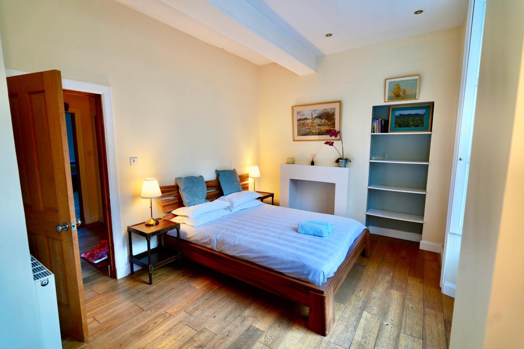 Apartment Spacious 2 Bed Next To Royal Mile & Waverley EDI