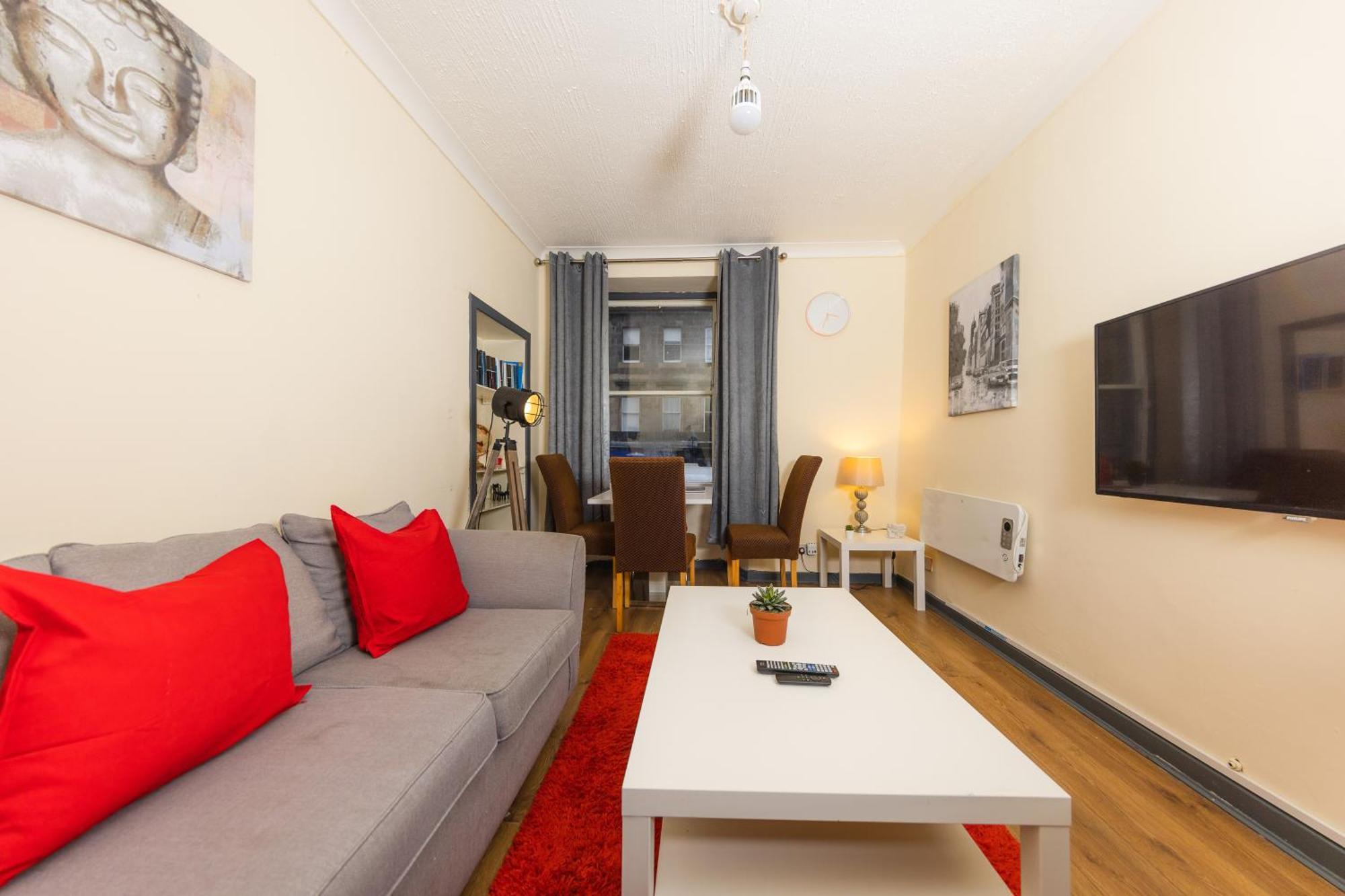 Apartment In Old Town, Cozy 4 Bedroom Flat Edinburgh