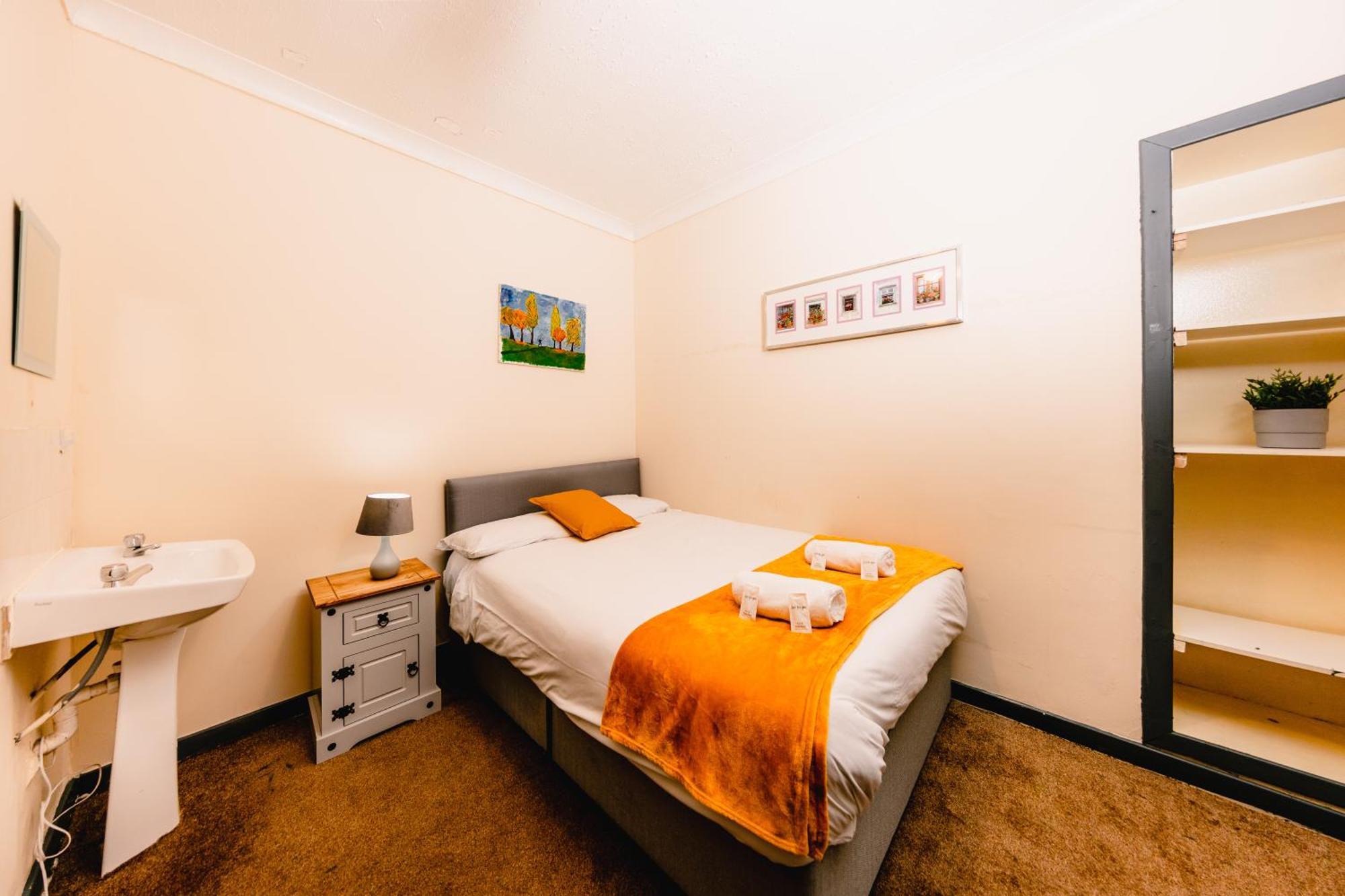 In Old Town, Cozy 4 Bedroom Flat Edinburgh