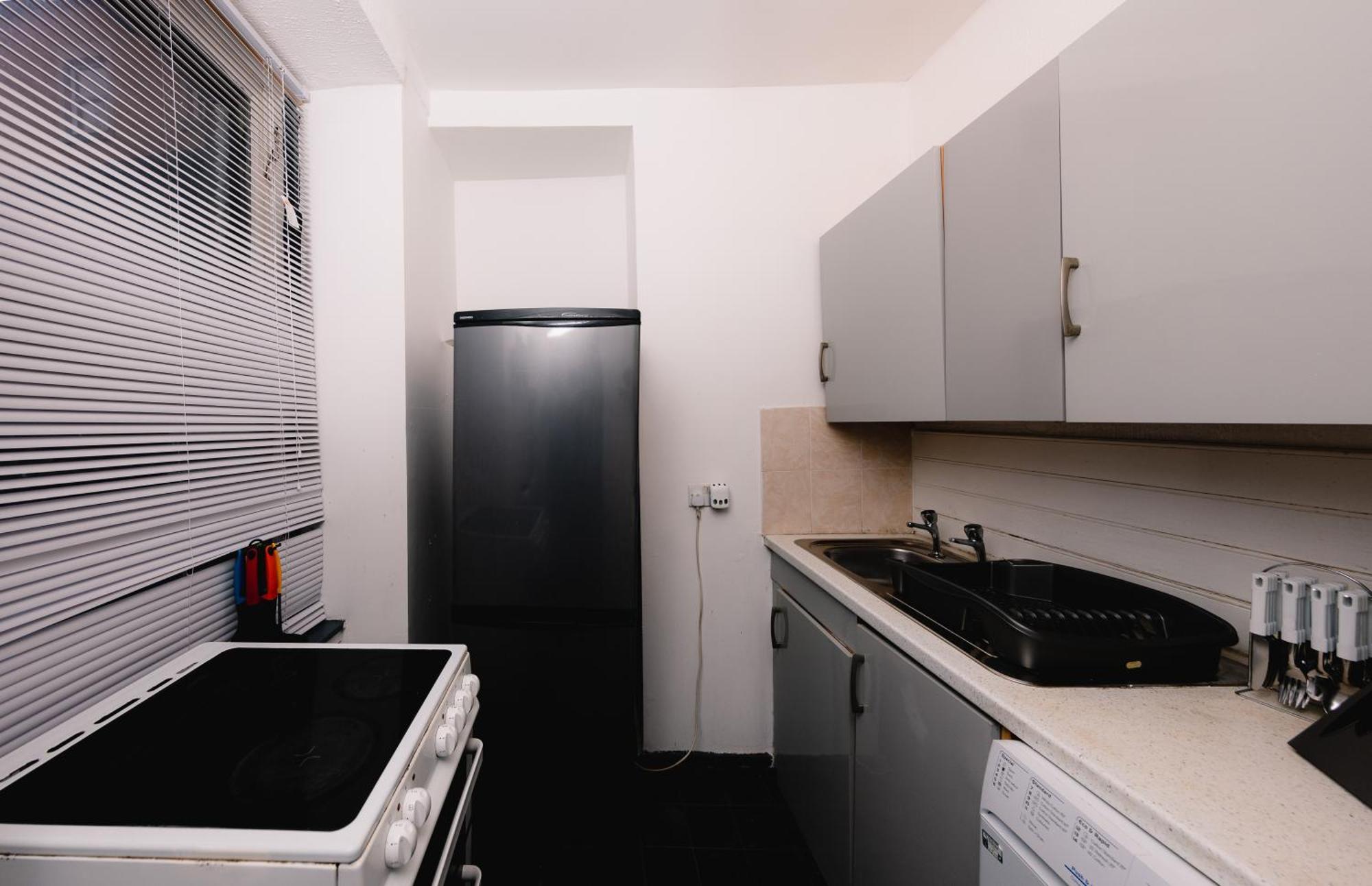 In Old Town, Cozy 4 Bedroom Flat *