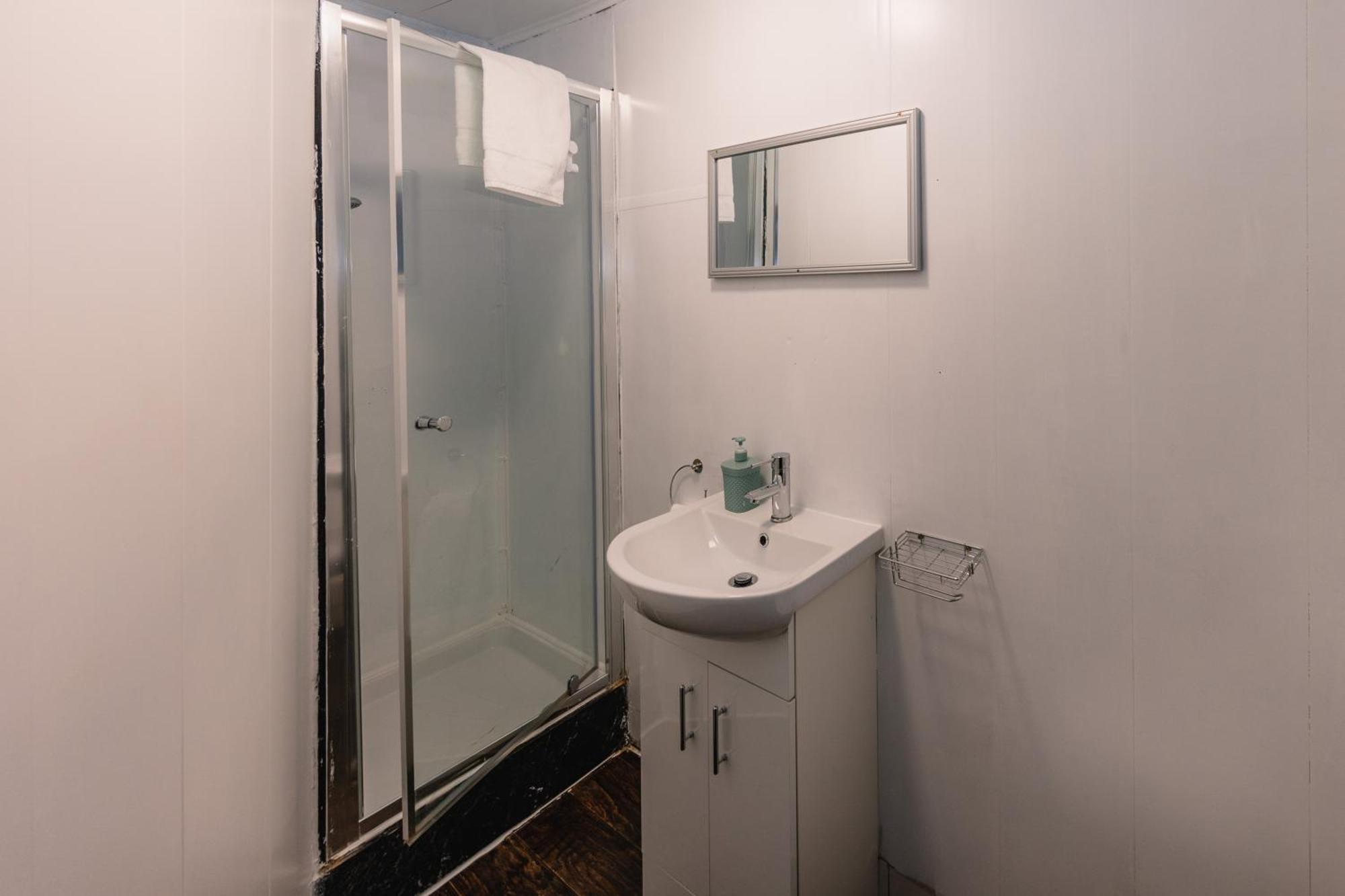 Apartment In Old Town, Cozy 4 Bedroom Flat