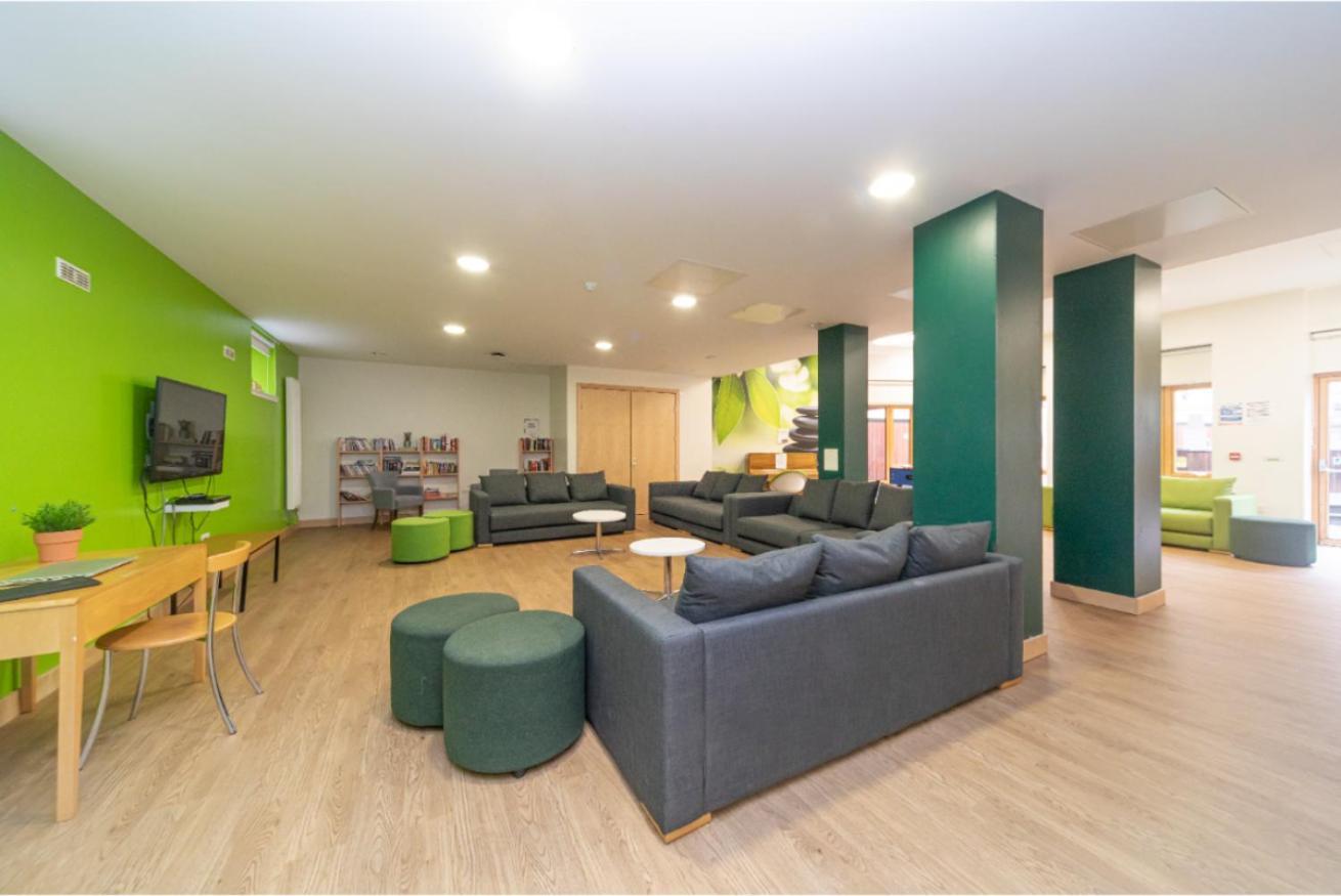 Apartment Joivy Affordable 3,4,5 And 12 Bed Private Flats Next To Royal Mile (adults Only) *
