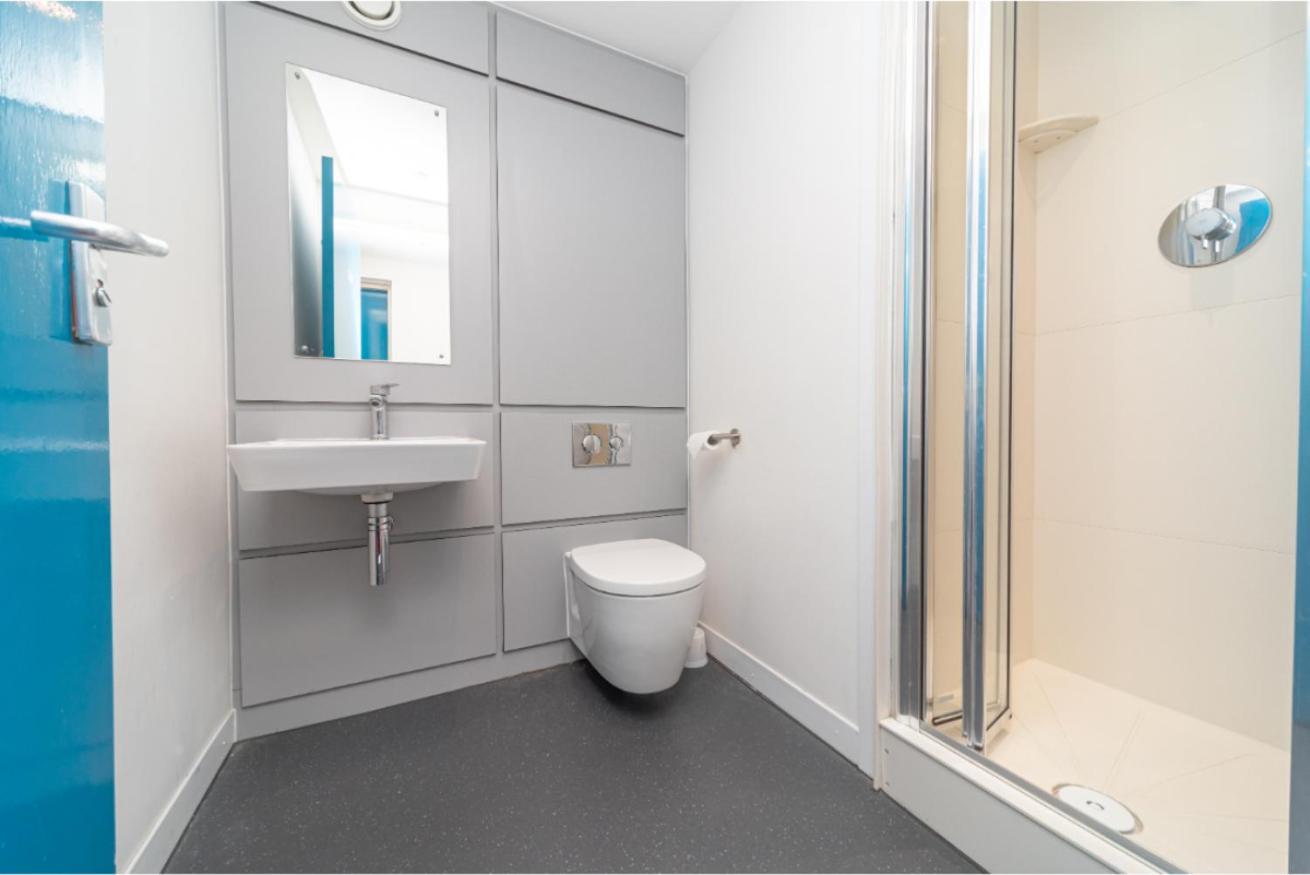 Apartment Joivy Affordable 3,4,5 And 12 Bed Private Flats Next To Royal Mile (adults Only)
