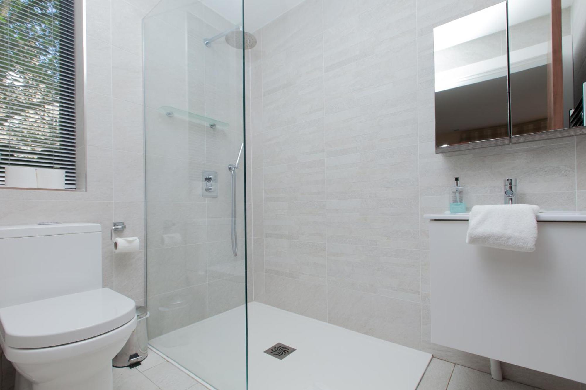 Stylish Centre 2 Bed House - Amazing Location Edinburgh