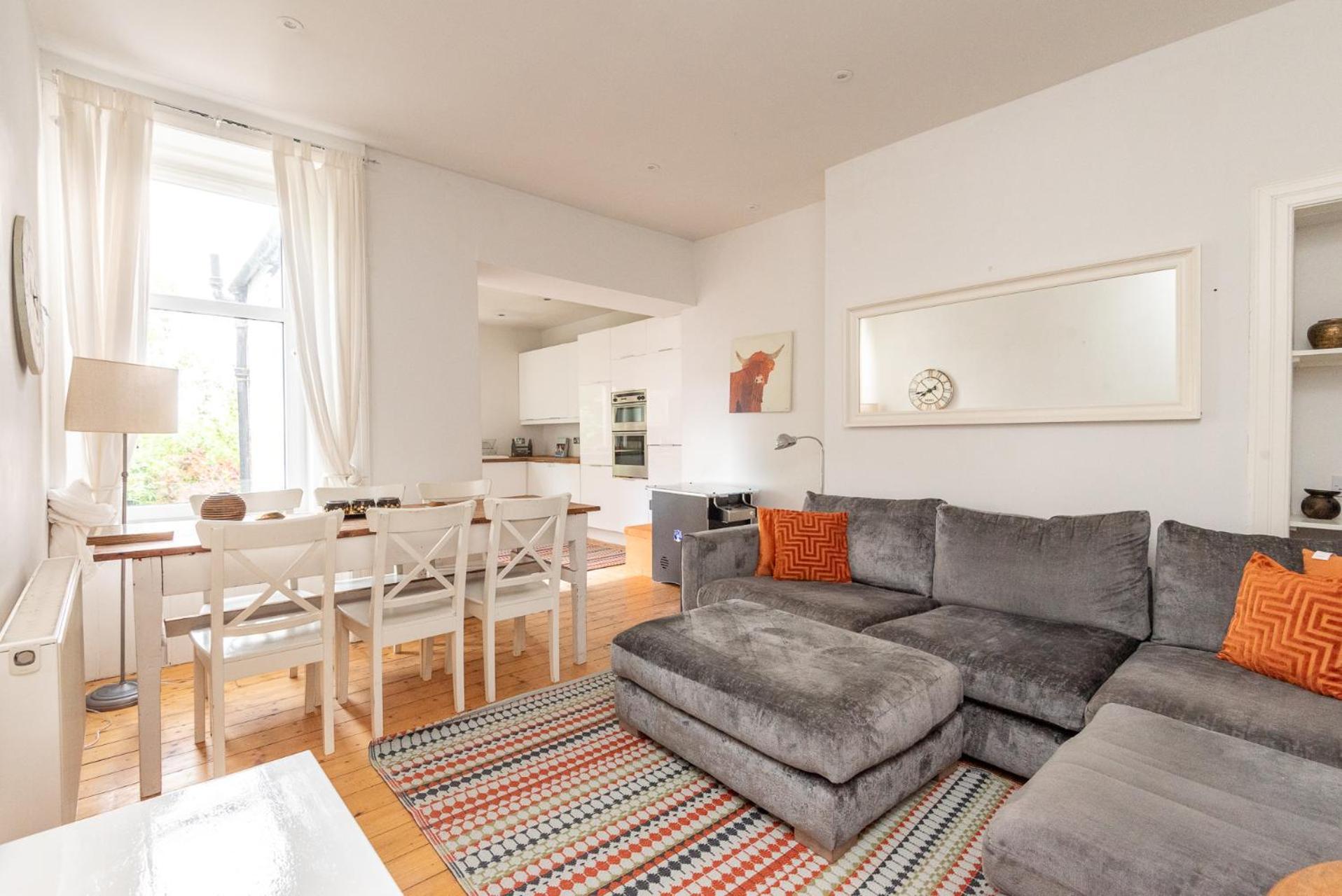 Beautiful Victorian Townhouse With Private Garden, Close To The Beach * Edinburgh