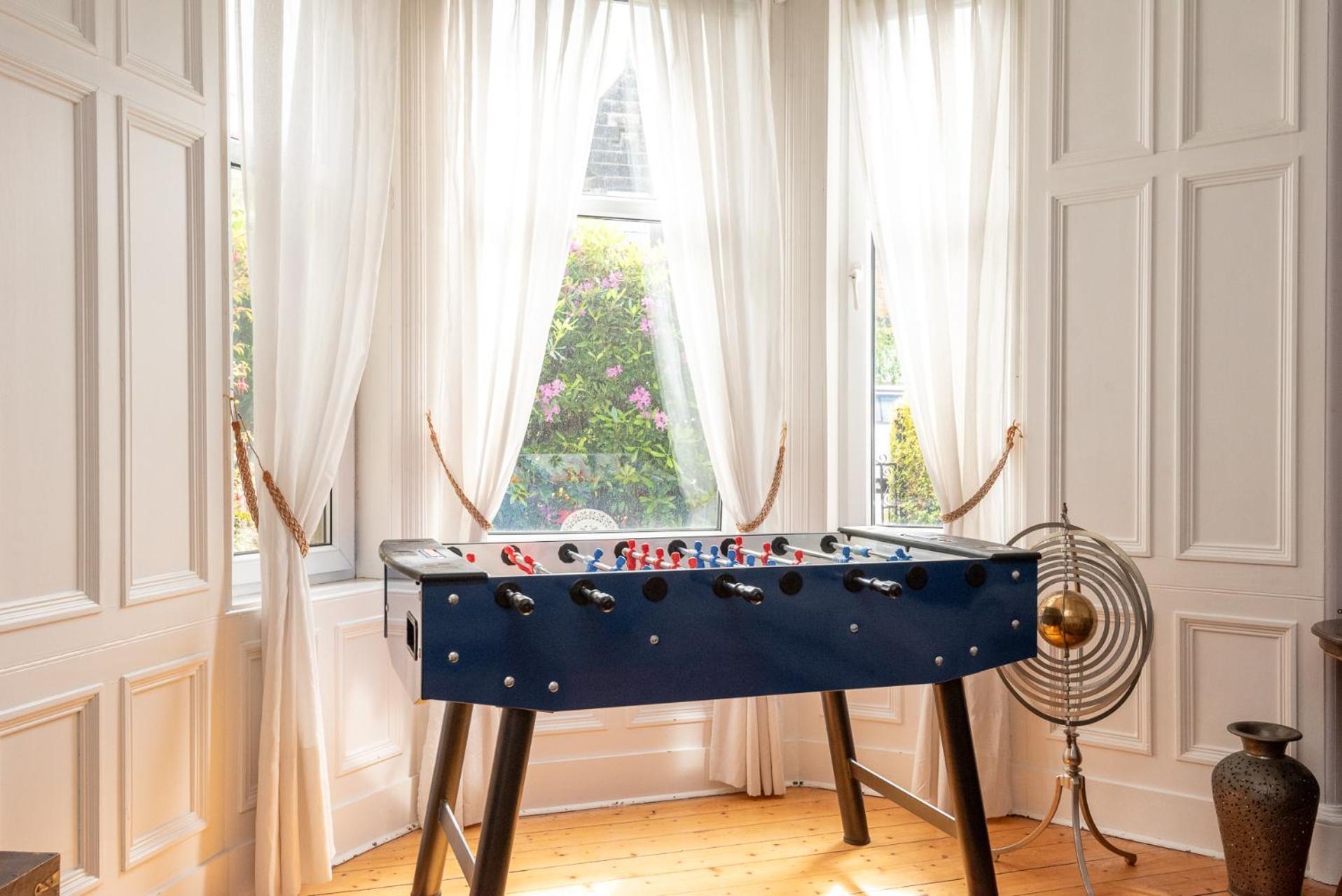 Beautiful Victorian Townhouse With Private Garden, Close To The Beach Edinburgh