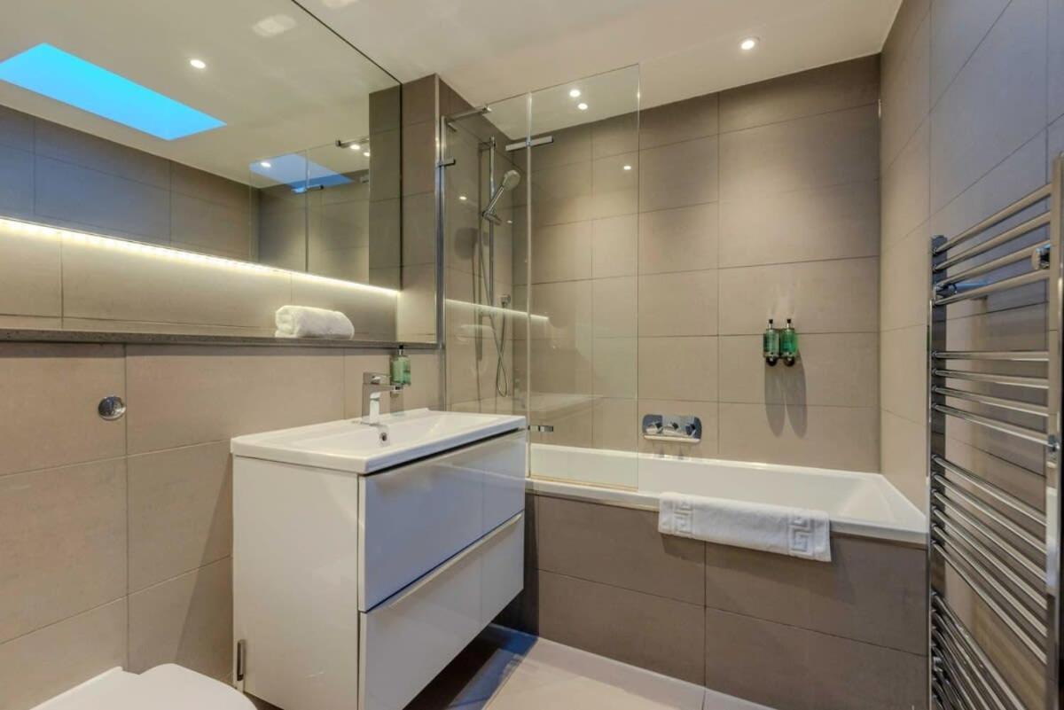 Dragon - Centre 2 Bed Apartment EDI