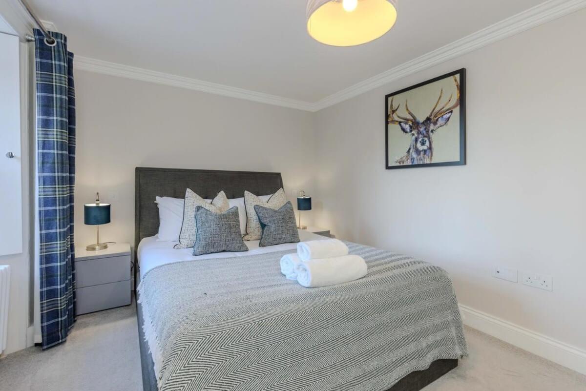Dragon - Centre 2 Bed * EDI