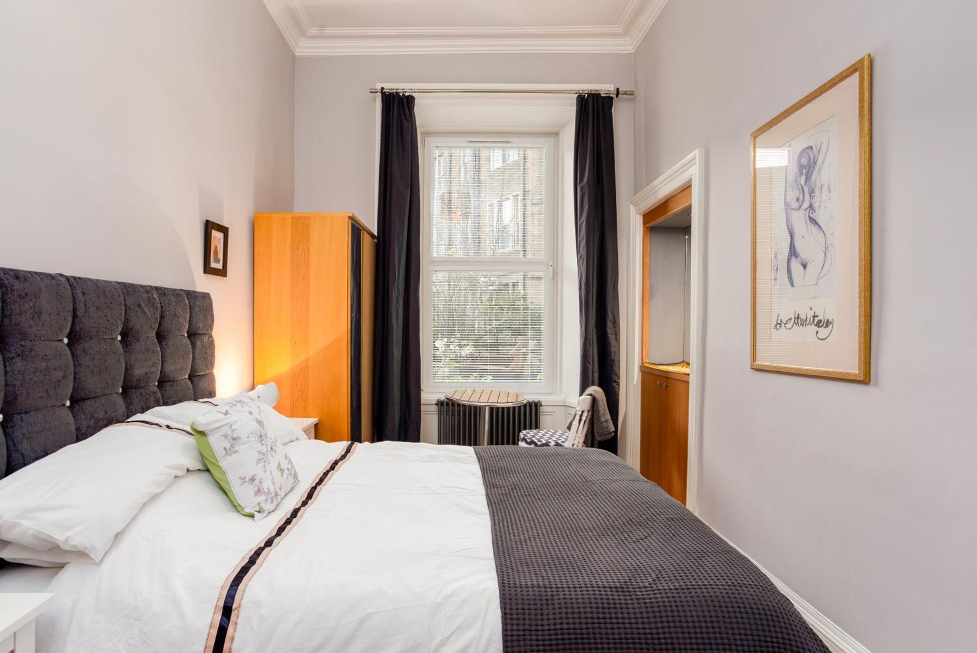 Spacious 2 Bedroom House Near The Meadows Apartment Edinburgh