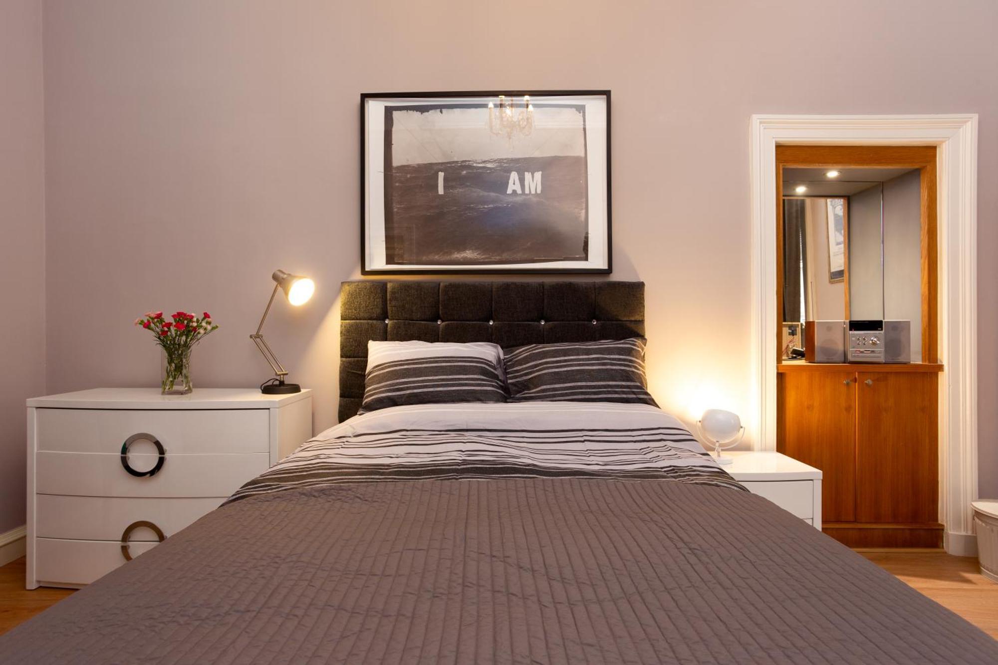 Spacious 2 Bedroom House Near The Meadows Apartment Edinburgh
