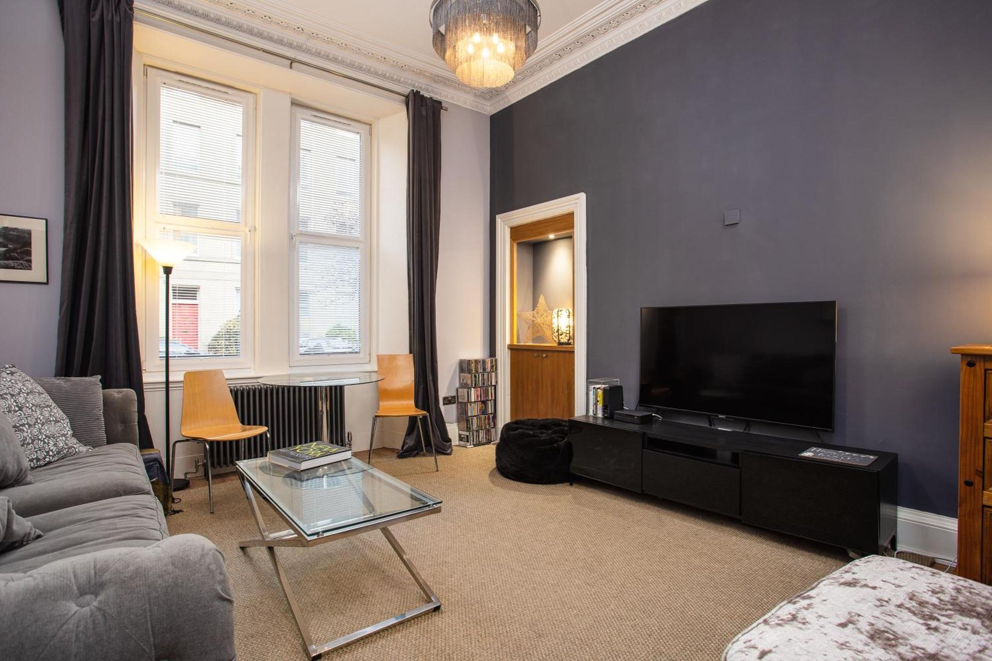 Spacious 2 Bedroom House Near The Meadows * Edinburgh